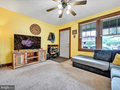 1036 Walnut St, Columbia, PA 17512 - photo 5