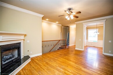 605 SW Tunbridge Dr, Bentonville, AR 72712 - photo 2