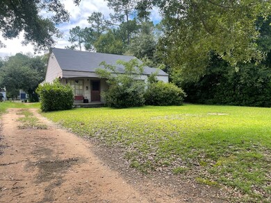 1104 8th Ave, Albany, GA 31707 - photo 2