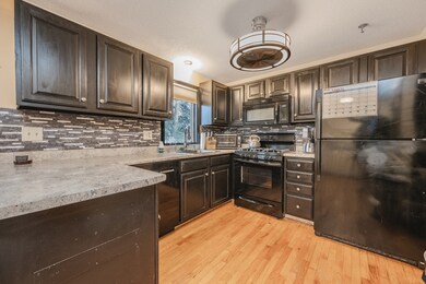 25 Tobey Rd unit 58, Dracut, MA 01826 - photo 6