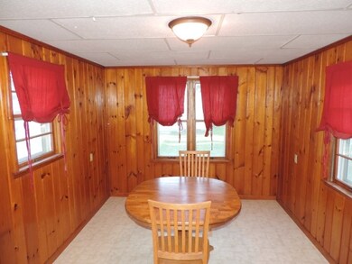 1341 21st Ave SW, Cedar Rapids, IA 52404 - photo 4