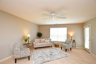 3592 Chestnut Park Ln unit 4, Cleves, OH 45002 - photo 5