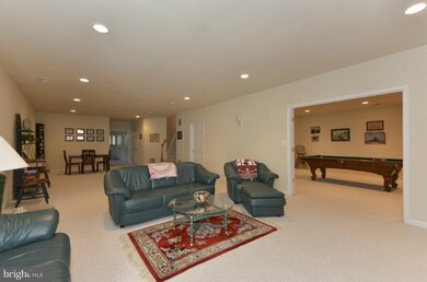 9449 Brenner Ct, Vienna, VA 22180 - photo 6