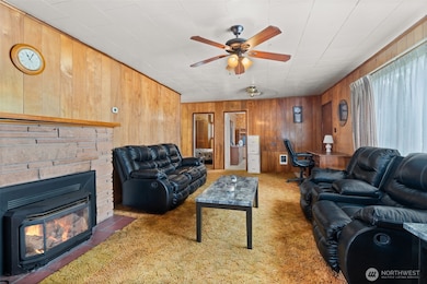 1206 W 4th St, South Bend, WA 98586 - photo 7