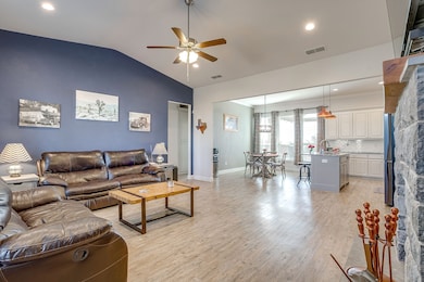 209 Timber Valley Ct, Weatherford, TX 76085 - photo 7