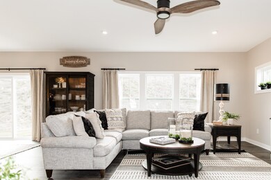 STG105-Great Room (8)