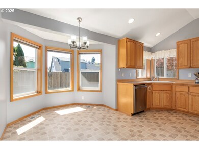 3883 Osage St, Springfield, OR 97478 - photo 7