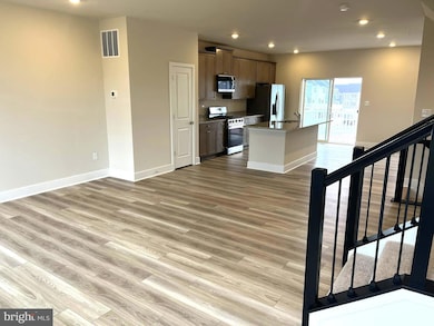 7616 Johnnycake Rd, Woodlawn, MD 21244 - photo 6