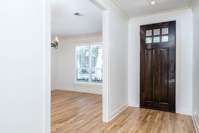 10327 Briar River Dr, Houston, TX 77042 - photo 2