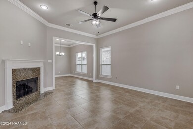 6-web-or-mls-128 Kohen Luke Dr-6
