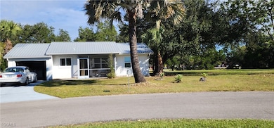 2010 Steamboat Cir, Labelle, FL 33935 - photo 2