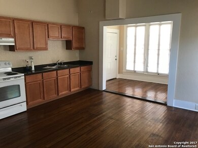 802 E Euclid Ave unit 2, San Antonio, TX 78212 - photo 6