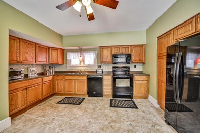 209 Lincoln Ave, Gardiner, ME 04345 - photo 7