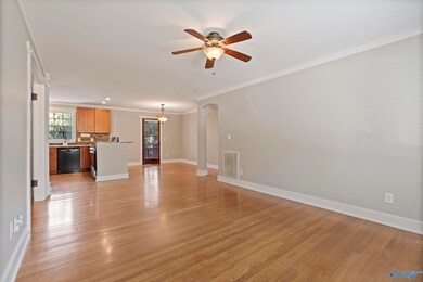 707 Graycroft Dr SW, Huntsville, AL 35802 - photo 6