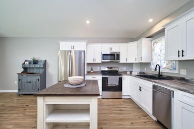 340 Vale St, Fall River, MA 02724 - photo 4