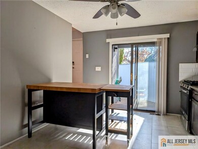 20 Cotoneaster Ct, Monmouth Junction, NJ 08852 - photo 7