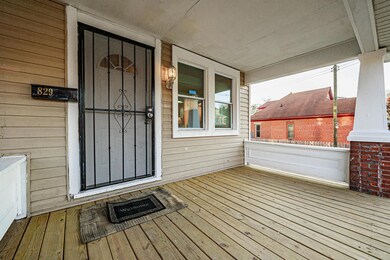 827 Sullivant Av 007