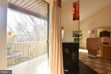 1704 Mount Washington Ct unit J, Baltimore, MD 21209 - photo 6