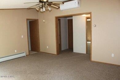 103 Spruce St, Hawley, PA 18428 - photo 7