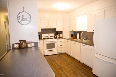 1444 Athabaska St, Eunice, LA 70535 - photo 6