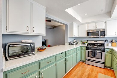 533 Walnut Ave unit 7, Long Beach, CA 90802 - photo 7