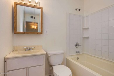 1702_S_176th_Ave_09