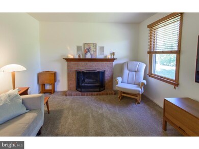 524 Old Mill Dr, Langhorne, PA 19047 - photo 5