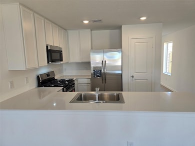 7842 Lavender Jade Dr, Rosharon, TX 77583 - photo 5