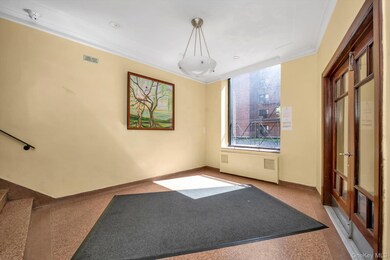 Dara Gardens unit 2D, Flushing, NY 11367 - photo 3