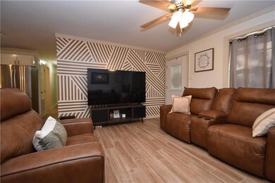 412 Johnson St, Dry Prong, LA 71423 - photo 3