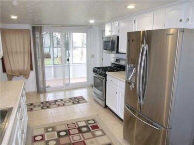 3520 Hampshire Rd, Erie, PA 16506 - photo 2