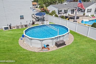1 maple aerial pool