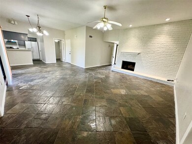 7318 Northleaf Dr, Houston, TX 77086 - photo 3