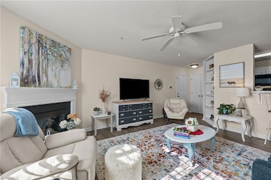 4345 Cedarcroft Ct unit 1D, Greensboro, NC 27409 - photo 7