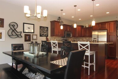 4205 Wedgewood Dr, Cedar Falls, IA 50613 - photo 2