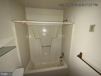 537 Butternut Dr, Fredericksburg, VA 22408 - photo 7