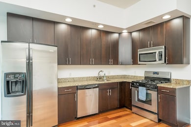22 S Front St unit 305, Philadelphia, PA 19106 - photo 4
