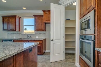 330 Stinson Loop (4).jpg