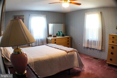 306 Fountain Ave, Burlington, NJ 08016 - photo 6