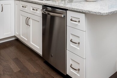 443 Essex St unit 201, Swampscott, MA 01907 - photo 7