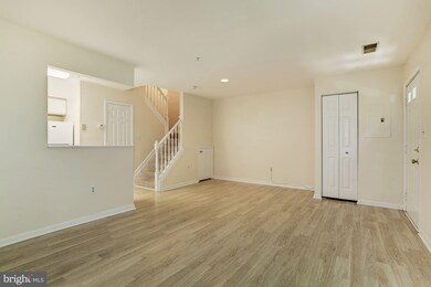 6374 Bayberry Ct, Elkridge, MD 21075 - photo 3