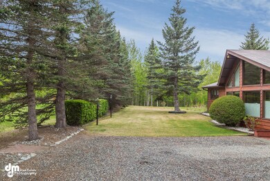 Exterior  8937-SMALL