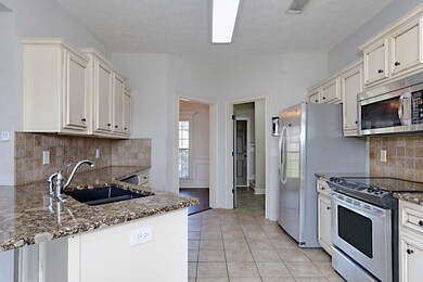 2749 Sawgrass Ln, Phenix City, AL 36867 - photo 3