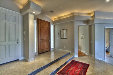 003_Foyer