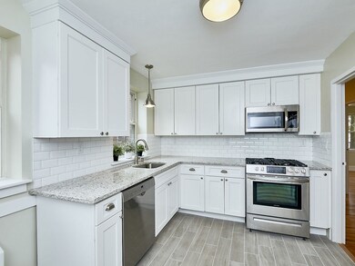 461 Arborway unit 1, Jamaica Plain, MA 02130 - photo 3