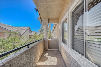 2052 Jade Creek St unit 203, Las Vegas, NV 89117 - photo 6