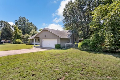 8906 S 200th East Ave, Broken Arrow, OK 74014 - photo 3