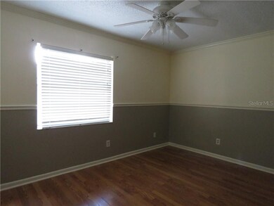 8606 Wood Ridge Rd, Tampa, FL 33619 - photo 6