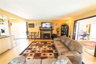 Living Room is highlighted with Hardwood Floors an