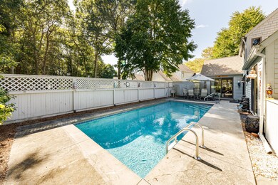 100MidIronWay pool